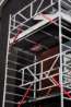 Afbeeldingen van Altrex Rolsteiger smal - aluminium met voorloopleuningen en schoren in de basis RS TOWER 51
