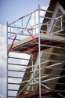 Afbeeldingen van Altrex Rolsteiger breed - aluminium met voorloopleuningen en schoren in de basis RS TOWER 42